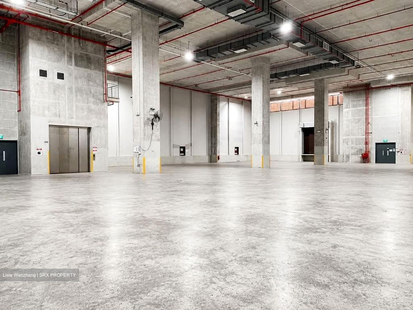 Foh Foh Building (D22), Warehouse #575793811